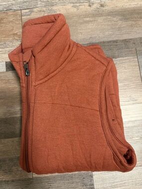 Uncharted Threads Soft Vest